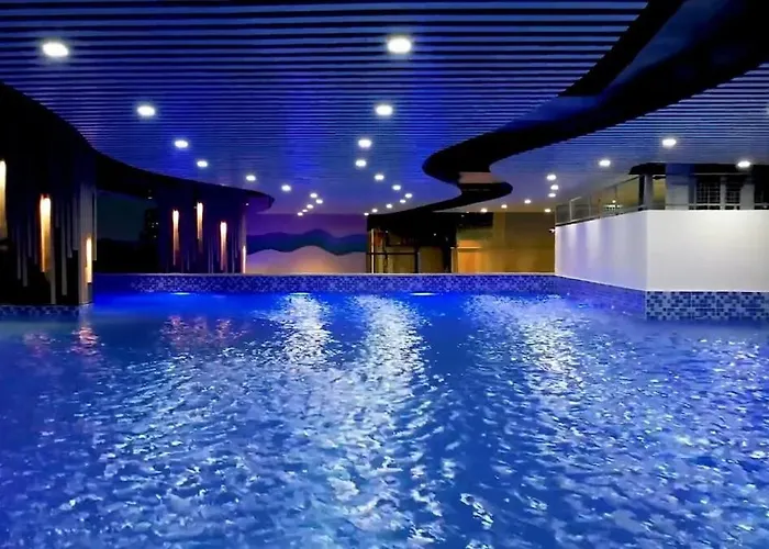 Apartment Cozy In Mandaluyong With Balcony, Pool &netflix *