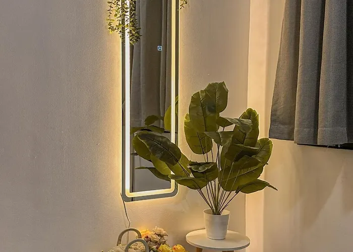 Cozy In Mandaluyong With Balcony, Pool &netflix * Manila