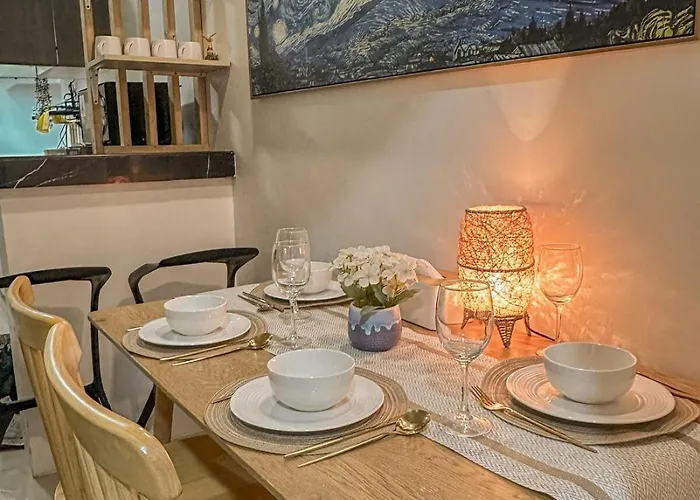 Cozy In Mandaluyong With Balcony, Pool &netflix Apartment