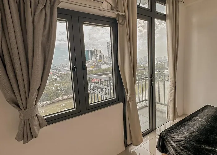Cozy In Mandaluyong With Balcony, Pool &netflix * Manila