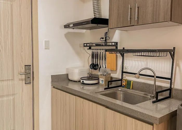 Apartment Cozy In Mandaluyong With Balcony, Pool &netflix