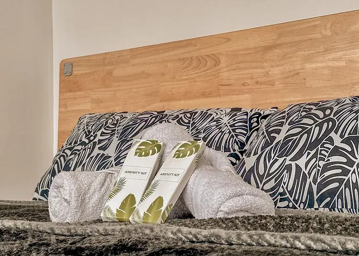 Cozy In Mandaluyong With Balcony, Pool &netflix Apartment Manila
